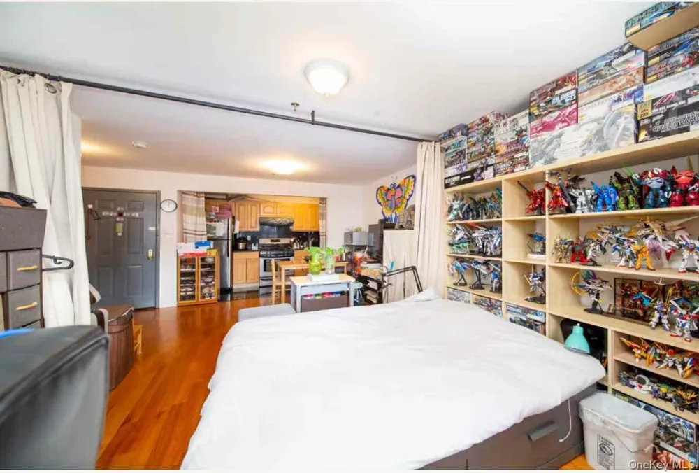 37-33 107th Street #2A Corona, NY 11368