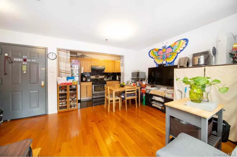 37-33 107th Street #2A Corona, NY 11368