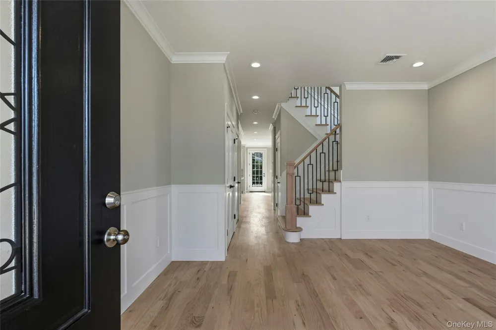 3380 Woodward Avenue Wantagh, NY 11793