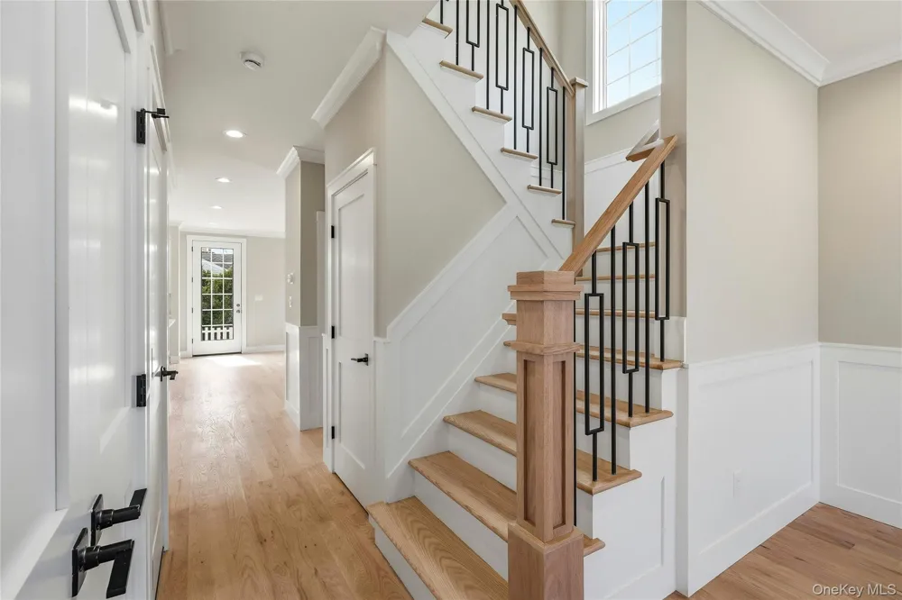 3380 Woodward Avenue Wantagh, NY 11793