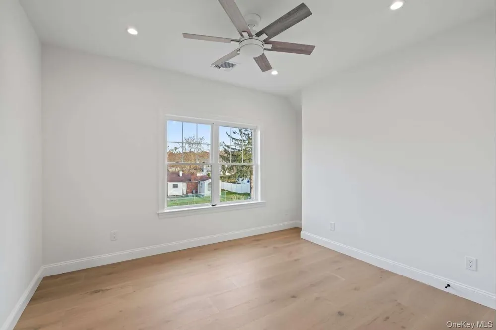 457 Pond Path East Setauket, NY 11733