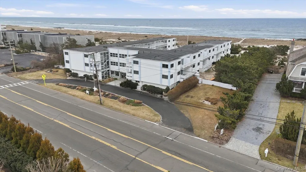 281 Dune Road #16B Westhampton Beach, NY 11978