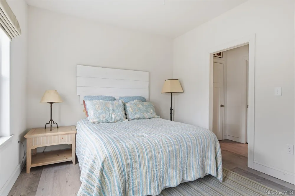 14 Freds Lane Shelter Island, NY 11964