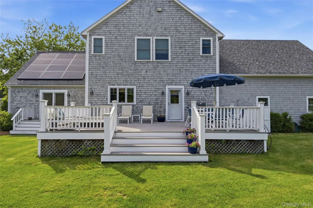 14 Freds Lane Shelter Island, NY 11964