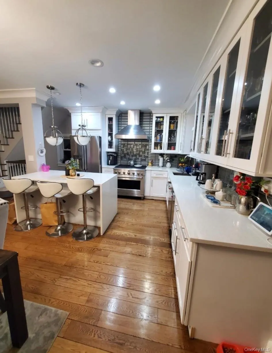 27-15 Butler Street East Elmhurst, NY 11369