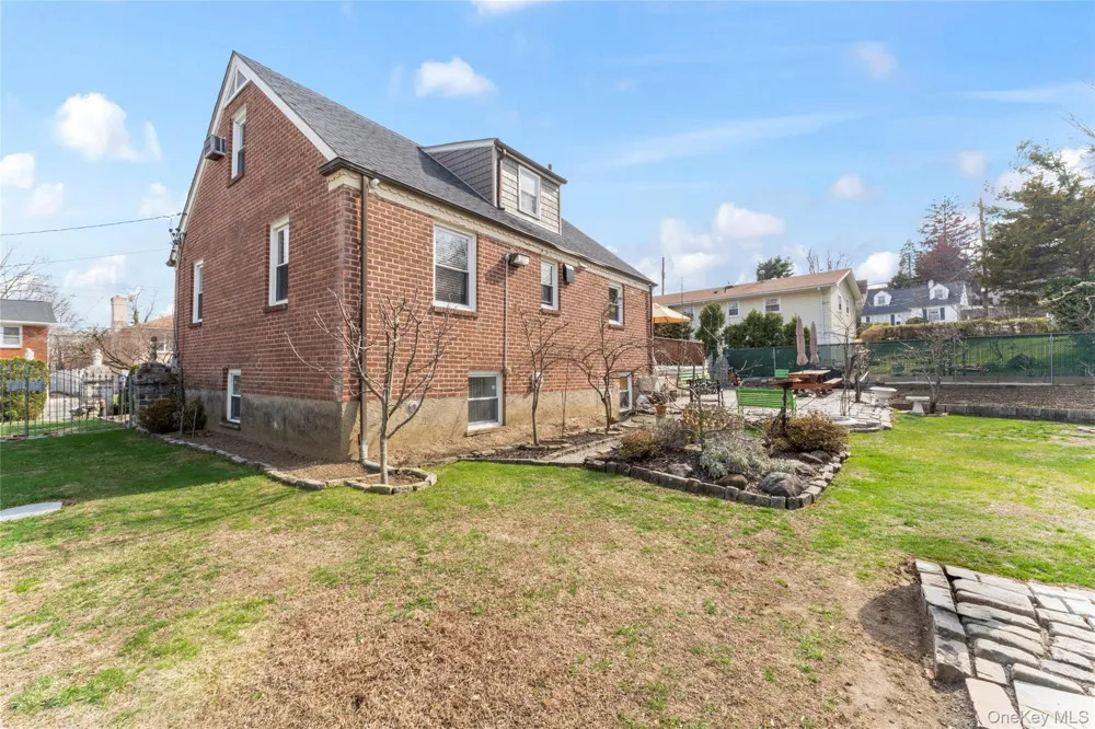 18 Butler Place Yonkers, NY 10710