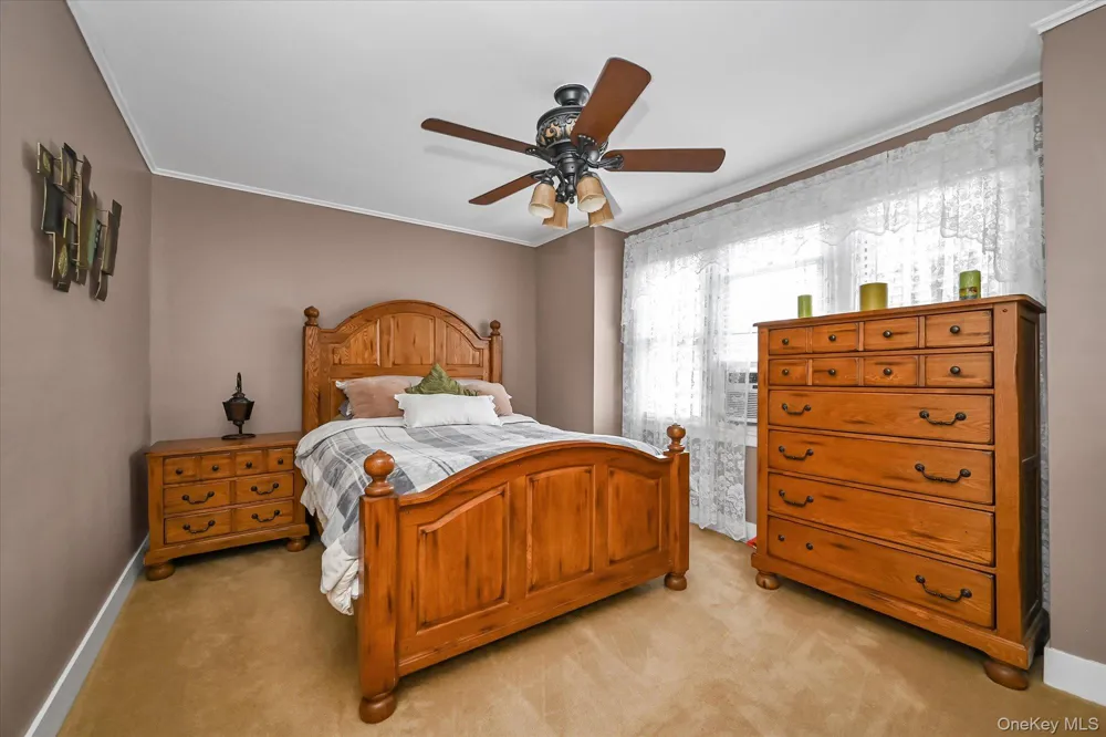 78-33 64th Street Glendale, NY 11385