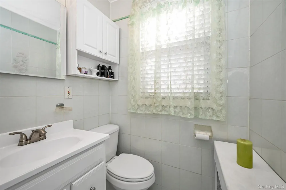 78-33 64th Street Glendale, NY 11385