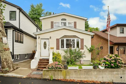 74 Aster Place #74