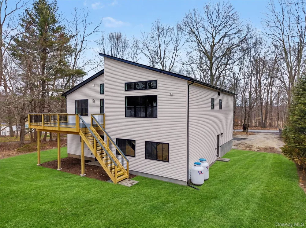78 Crawford Street Pine Bush, NY 12566