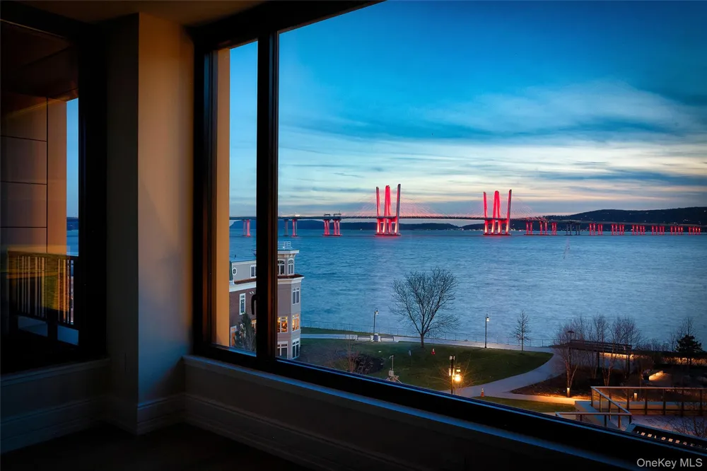 4 Lighthouse Landing #424 Sleepy Hollow, NY 10591