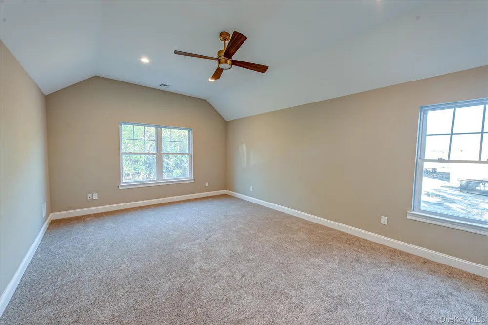 457 Pond Path East Setauket, NY 11733