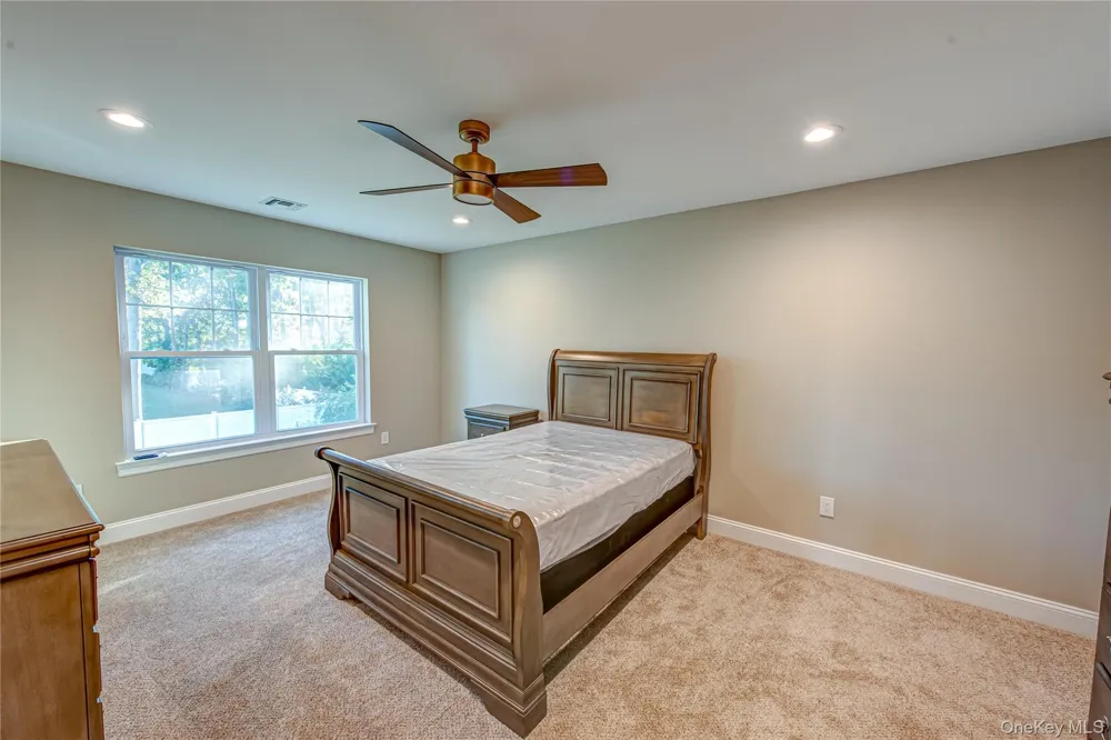 457 Pond Path East Setauket, NY 11733