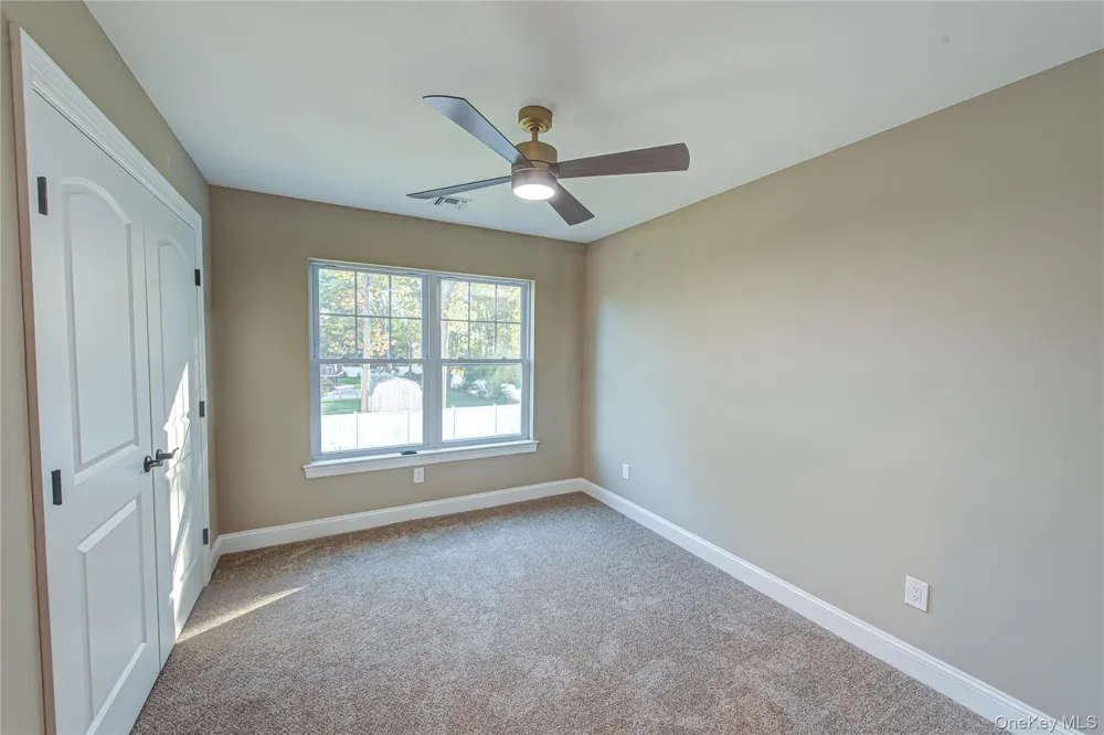 457 Pond Path East Setauket, NY 11733