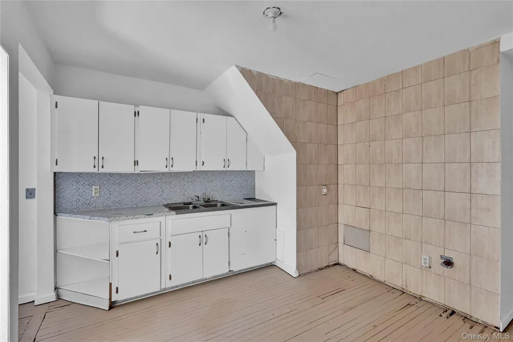 150-81 116th Road Jamaica South, NY 11434