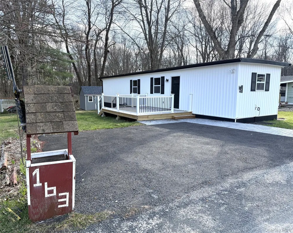 163 JULES AVENUE Wallkill, NY 12589