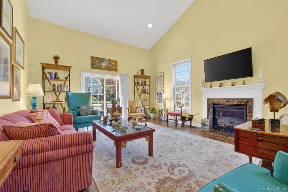 17 Deforest Drive Cortlandt Manor, NY 10567