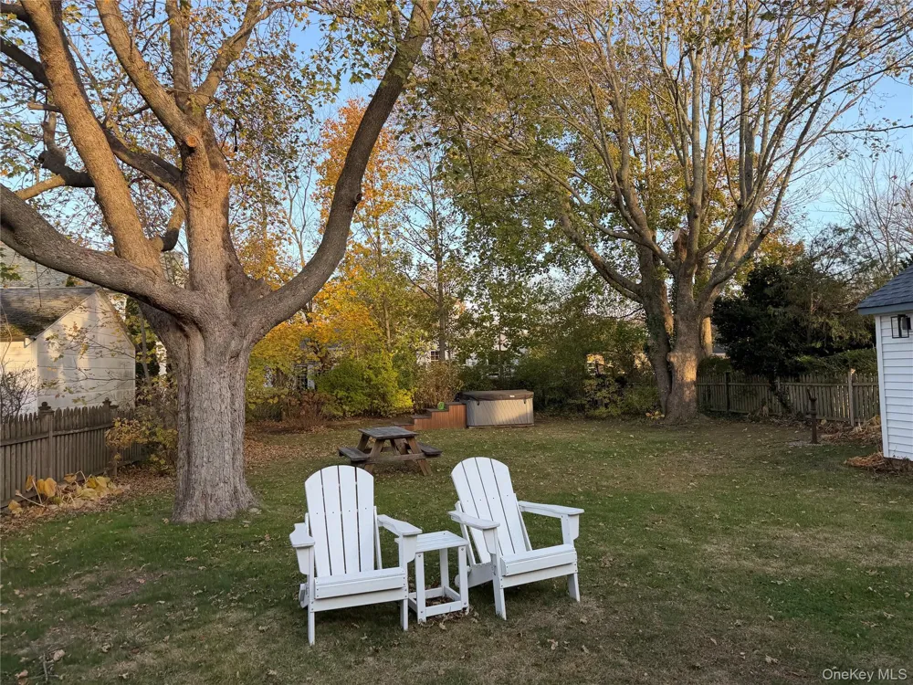 446 6th Street Greenport, NY 11944