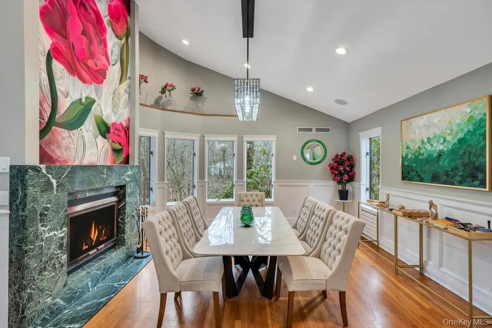 1 Audubon Gate Miller Place, NY 11764