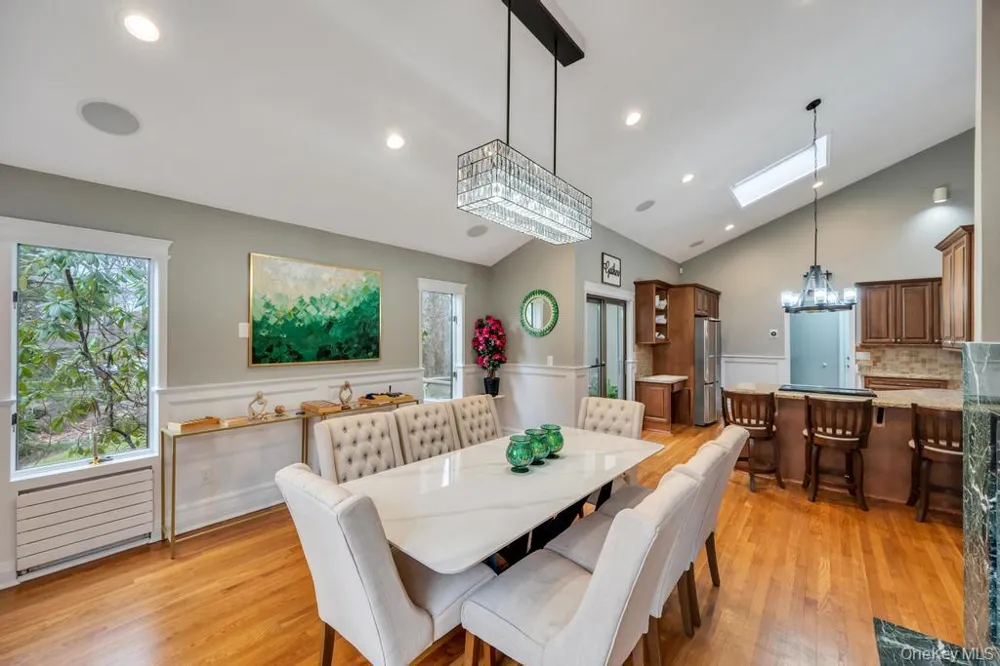 1 Audubon Gate Miller Place, NY 11764