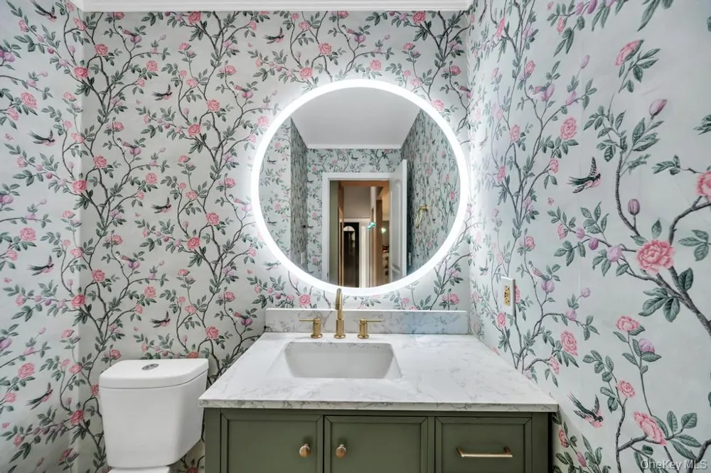 1 Audubon Gate Miller Place, NY 11764