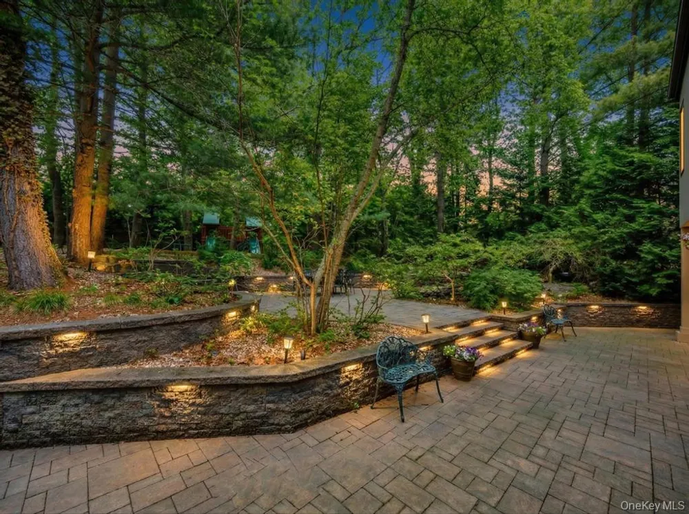 1 Audubon Gate Miller Place, NY 11764