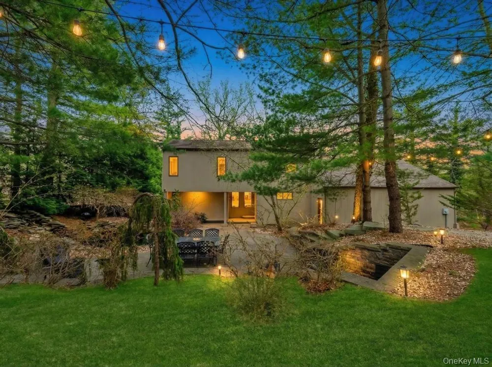1 Audubon Gate Miller Place, NY 11764