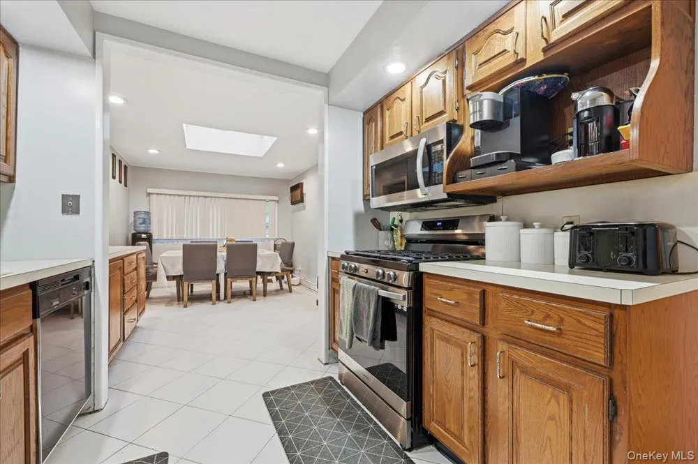 120 Bruce Terrace Mineola, NY 11501