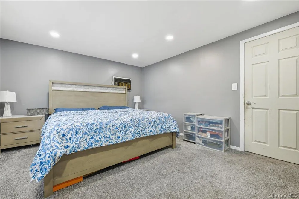 120 Bruce Terrace Mineola, NY 11501