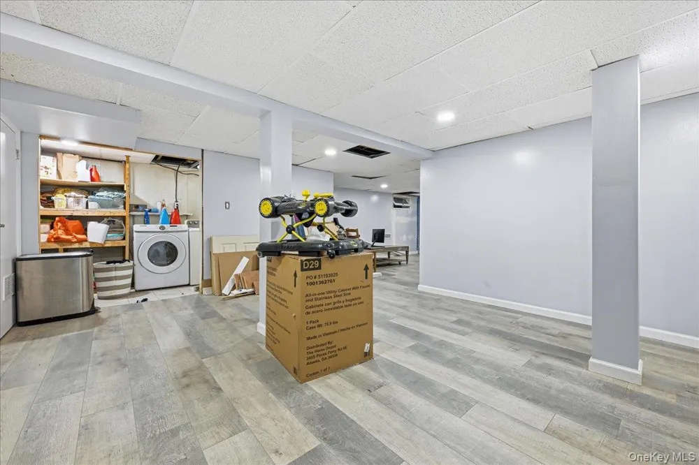120 Bruce Terrace Mineola, NY 11501