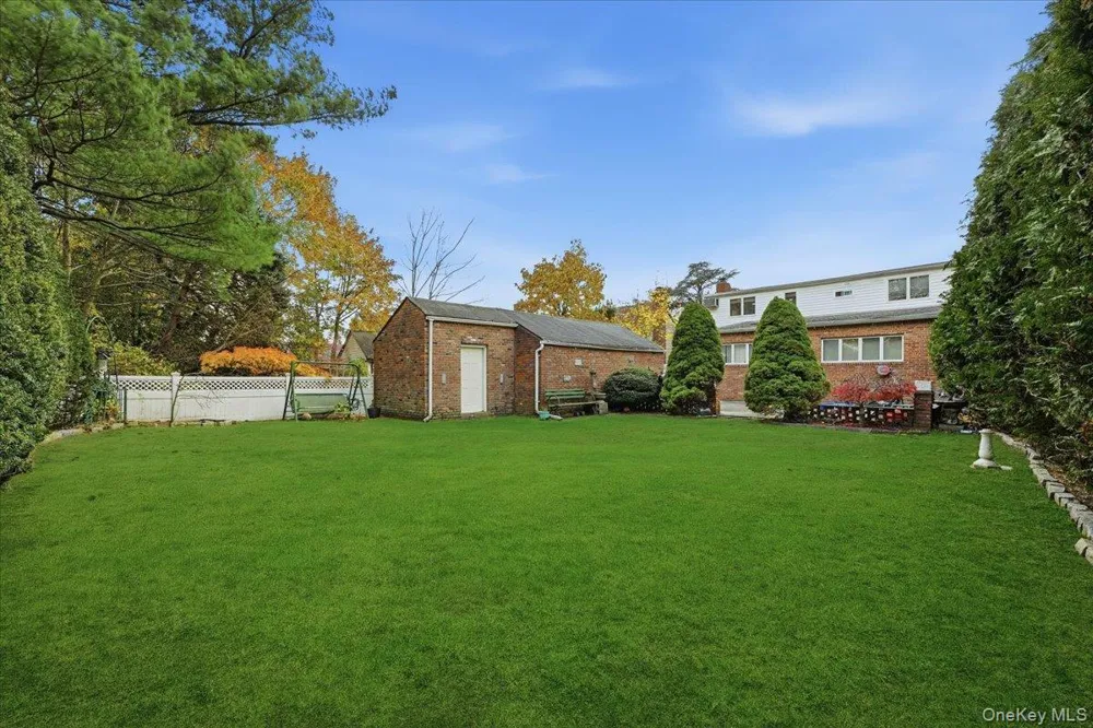 120 Bruce Terrace Mineola, NY 11501