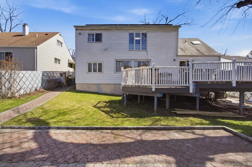 129 Gailmore Drive Yonkers, NY 10710