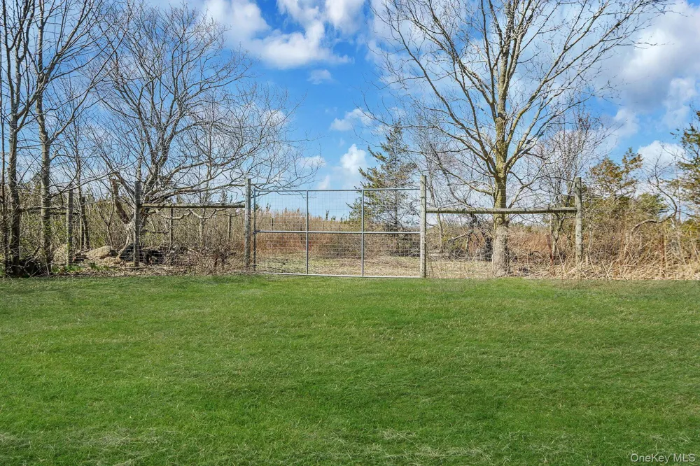 5528 Sound Avenue Riverhead, NY 11901