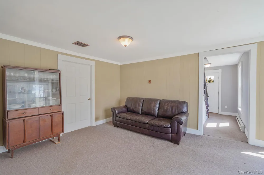 5528 Sound Avenue Riverhead, NY 11901