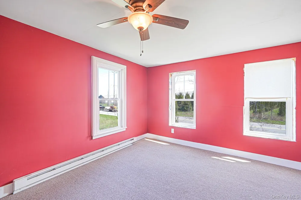 5528 Sound Avenue Riverhead, NY 11901