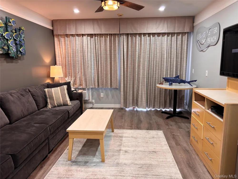 131 S Emerson Avenue #224 Montauk, NY 11954