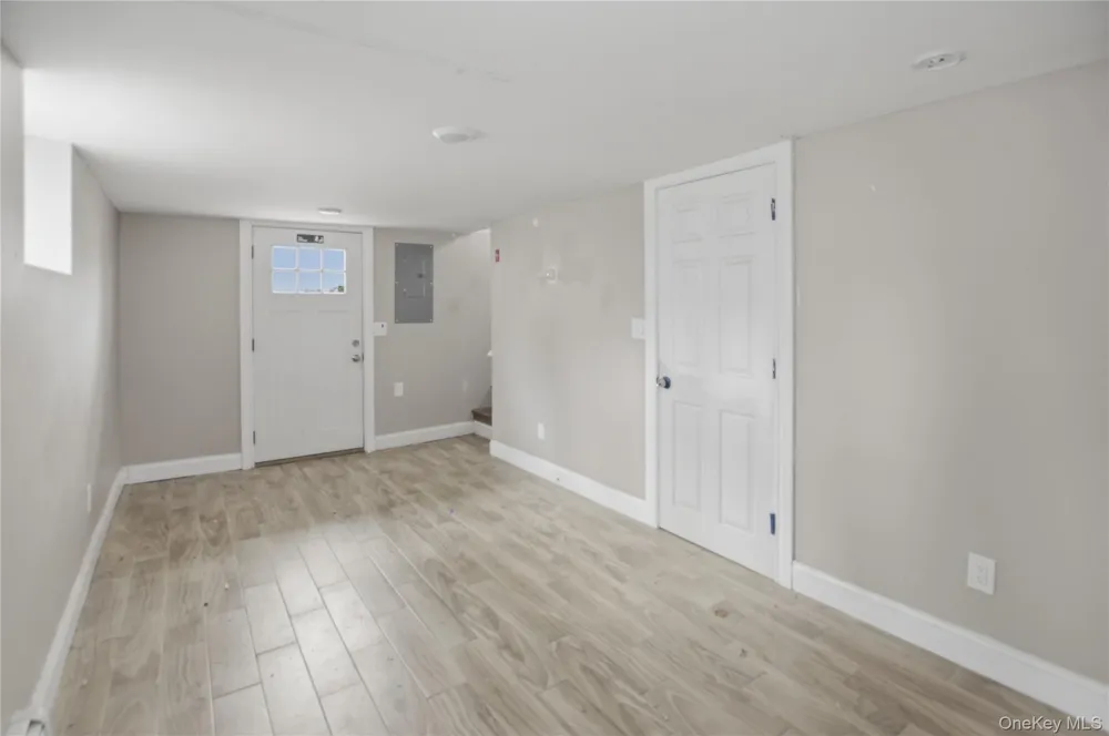 61 Sunburst Drive Rocky Point, NY 11778