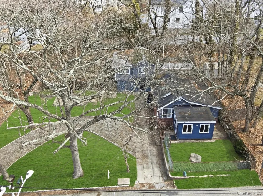 61 Sunburst Drive Rocky Point, NY 11778