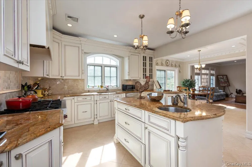70 Lewis Avenue Atlantic Beach, NY 11509