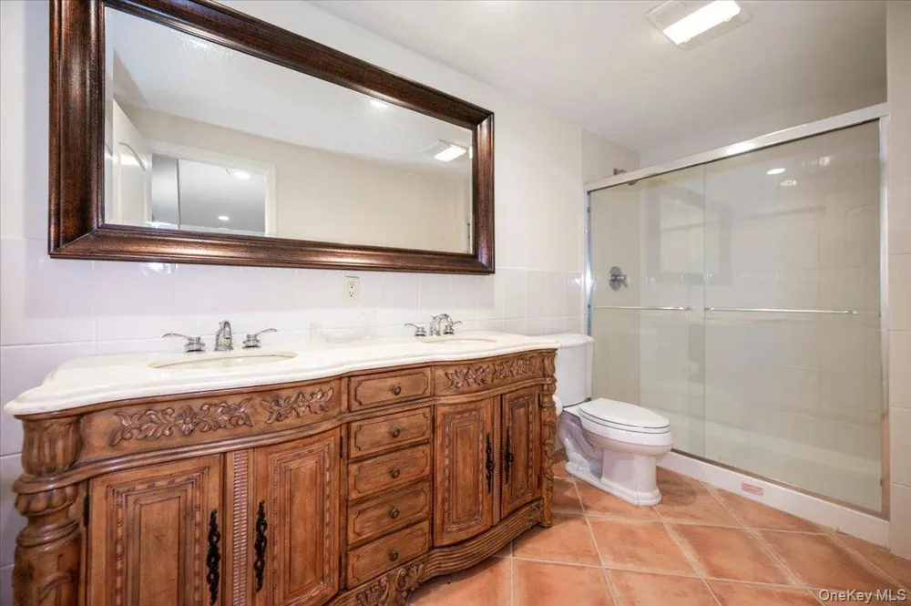 70 Lewis Avenue Atlantic Beach, NY 11509
