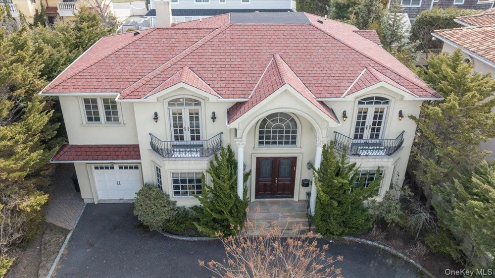 70 Lewis Avenue Atlantic Beach, NY 11509