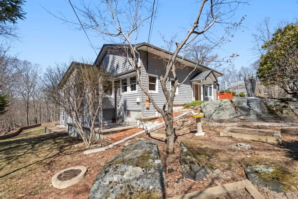 21 Jackson Road Mahopac, NY 10541