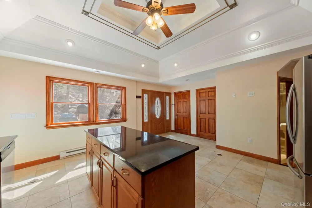 21 Jackson Road Mahopac, NY 10541