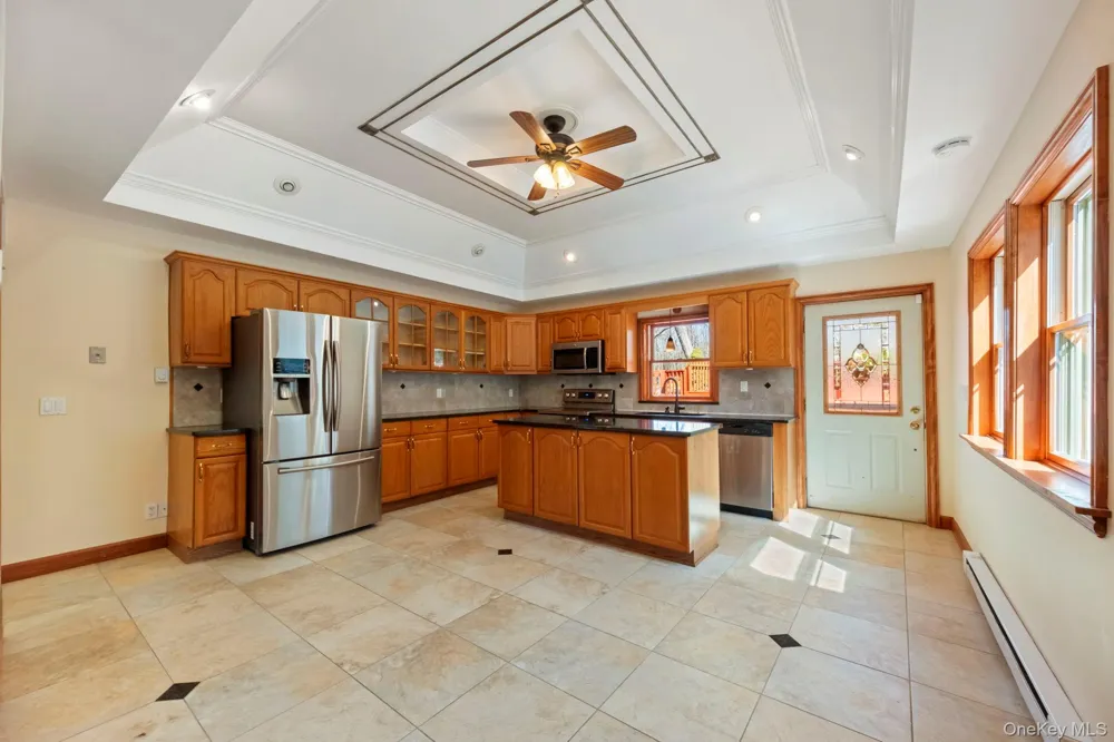 21 Jackson Road Mahopac, NY 10541