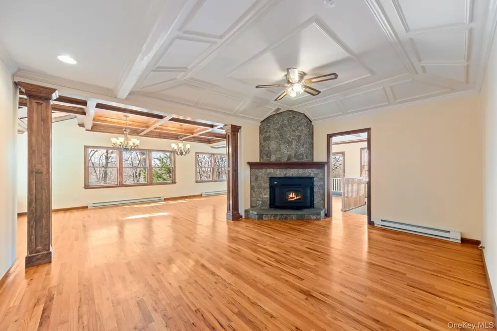21 Jackson Road Mahopac, NY 10541