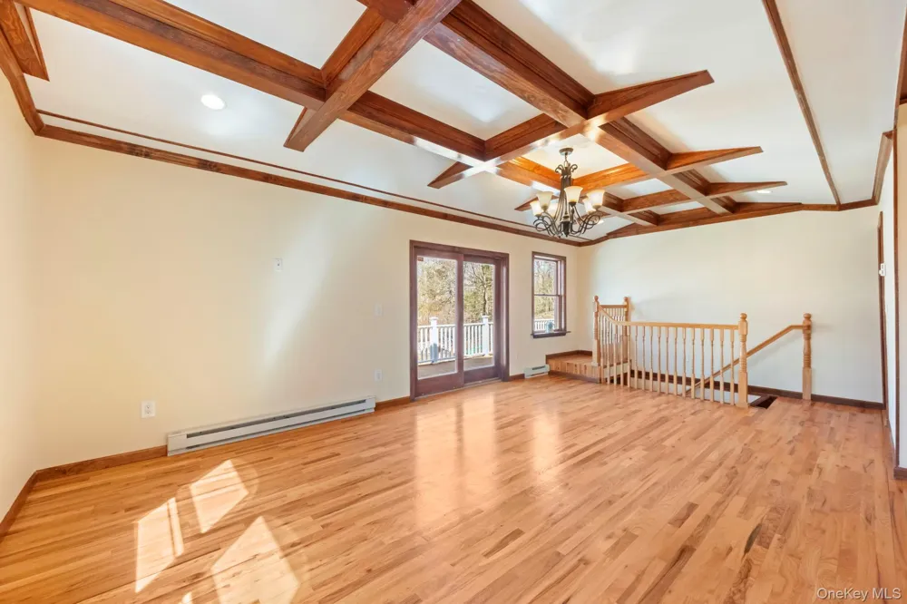 21 Jackson Road Mahopac, NY 10541