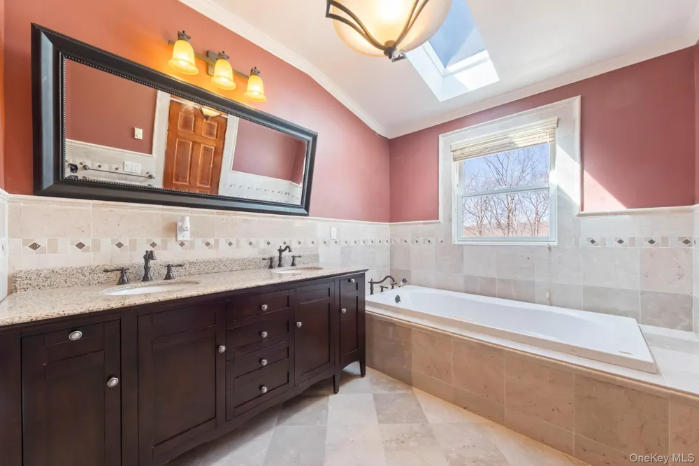 21 Jackson Road Mahopac, NY 10541