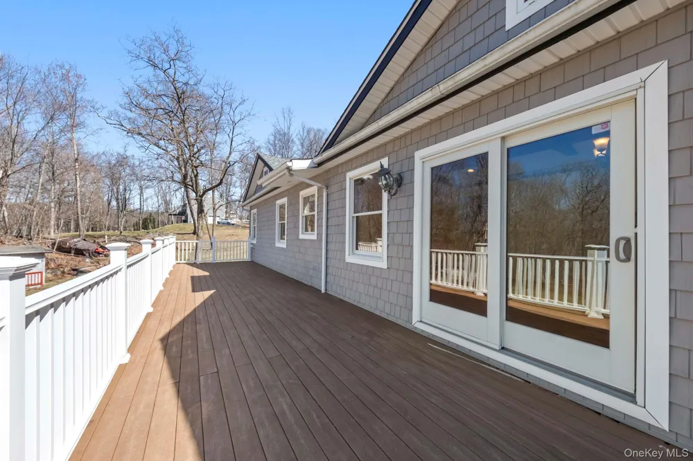 21 Jackson Road Mahopac, NY 10541