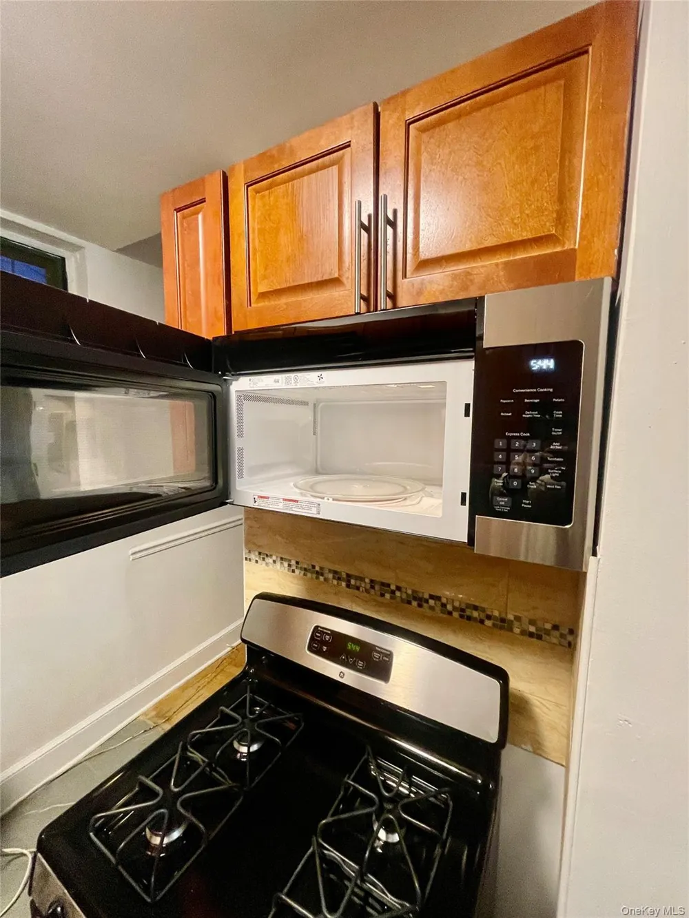 1594 Metropolitan Avenue #TD Bronx, NY 10462