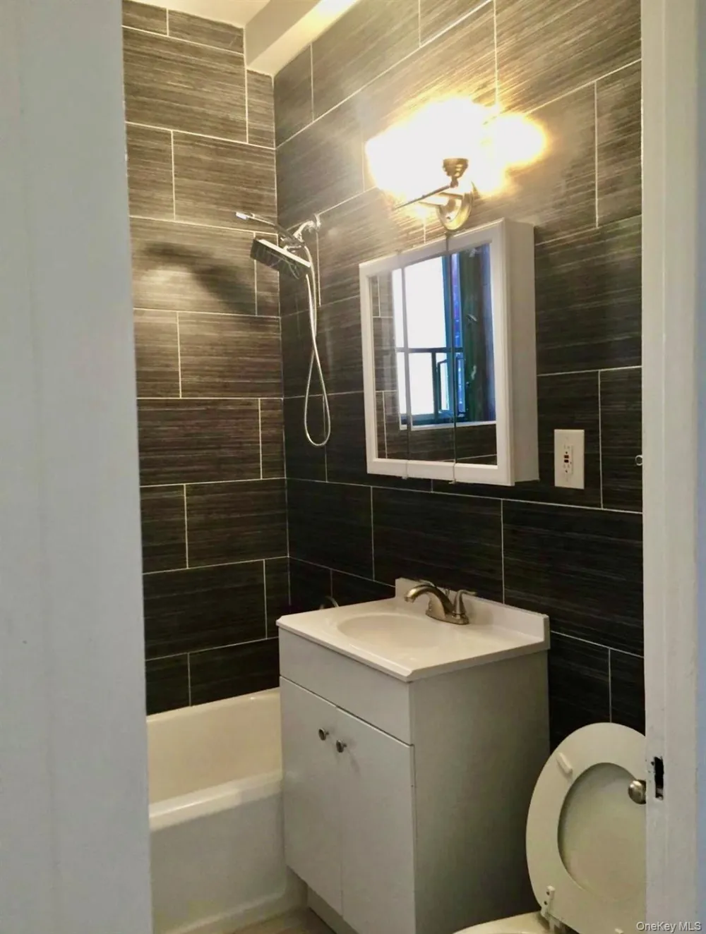 1594 Metropolitan Avenue #TD Bronx, NY 10462